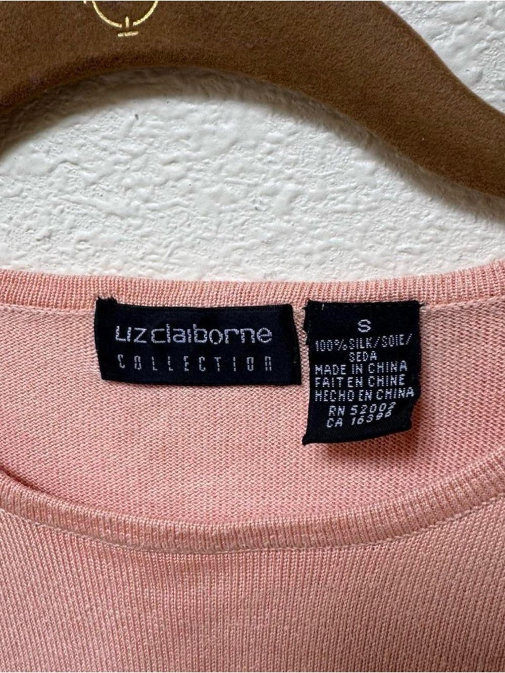 Liz Claiborne peach pink 100% silk tee - Picture 7 of 7